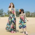 Xia 2018 mới cha mẹ và con mẹ ăn mặc của phụ nữ ăn mặc cô gái bên bờ biển kỳ nghỉ váy dài bohemian bãi biển váy