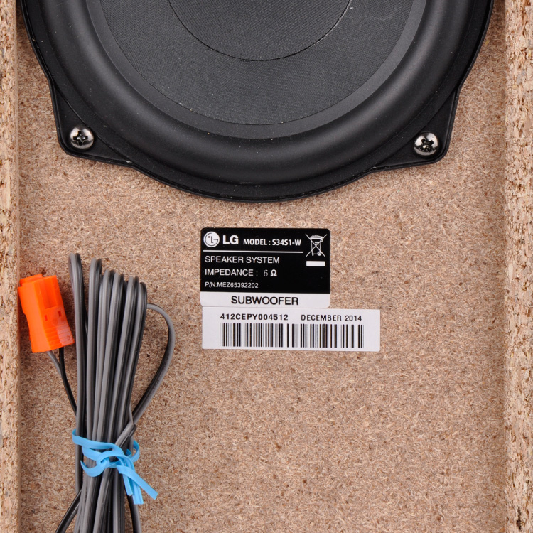 lg subwoofer connector