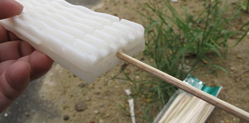 1 упаковка барбекю в мясных бамбуковых палочках