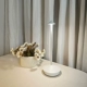 Bắc Âu Đan Mạch tối giản hiện đại di động di động đèn bàn cảm ứng sáng tạo mờ sạc đầu giường bàn ăn đèn ngủ