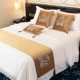 Phong cách châu Âu thiên nga màu ánh sáng sang trọng đám cưới khách sạn giường cờ khăn đầu giường và khăn trải giường giường và bữa sáng tùy chỉnh cao cấp drap phủ giường