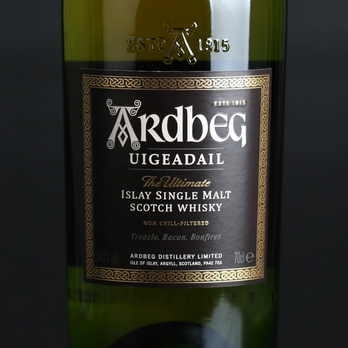 Адеберг Уганда Одинокий солодовый сурдбег Ардбег Малбер Угарта Ябо океанское вино