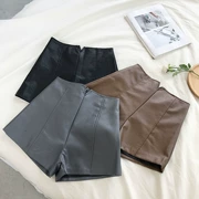 Quần short da PU nữ 2018 mùa thu mới Hàn Quốc thời trang eo cao màu hoang dã một từ bên ngoài mặc quần ống rộng chân quần da