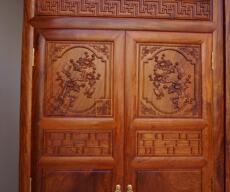 Красного дерева шкаф 缅甸花梨红木原木大果紫檀衣柜顶箱柜收纳箱古典榫卯家具加厚独板