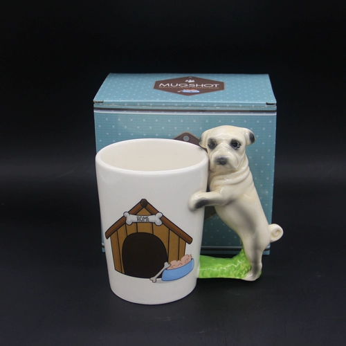 Новое животное, лежащее, чтобы защитить керамическую керамическую кружку в форме собаки Симпатичная стерео водяная чашка окрашенная керамическая чашка