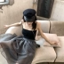 Mùa hè 2019 mới của phụ nữ phiên bản Hàn Quốc của trang trí hình lưỡi liềm gợi cảm miệng phẳng áo yếm đen chạm đáy áo sơ mi - Áo ba lỗ