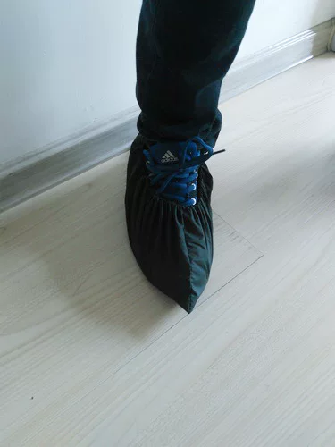 Protective silk shoe covers for students, color, direct factory sales