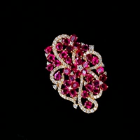 Антикварная рубиновая бриллиантовая брошь, 9.80 карат, 1.47 карат, золото 750 пробы