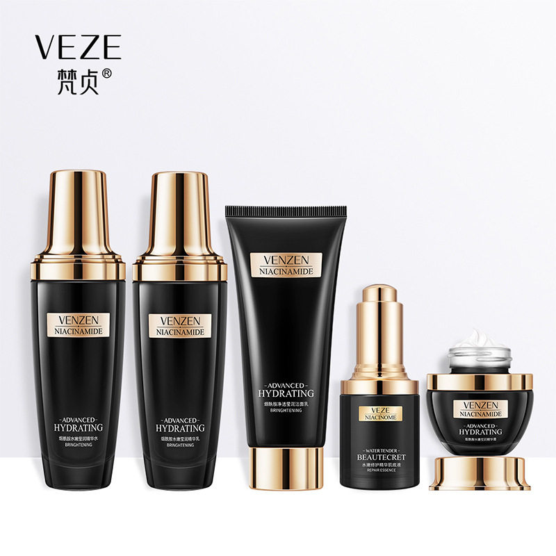 伟德bv1946官网-四个LV包被鉴定为假消费者：福州路易威登专柜购买