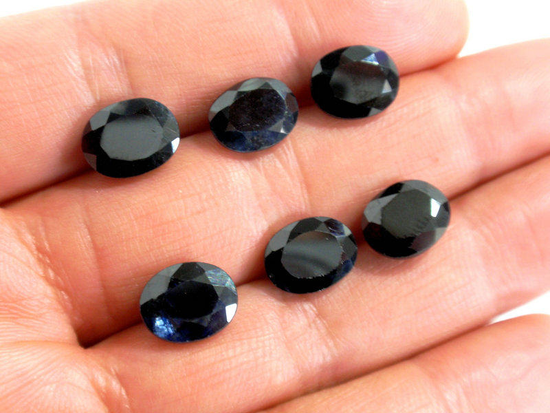 纯天然昌乐蓝宝石8*10mm戒面椭圆切面宝石3.6-4.0克拉