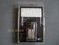 Многофункциональные плоскогубцы 浩瀚exustar 19功能内六角组合工具便携含截链器辐条扳手 打蛋器 OTHER