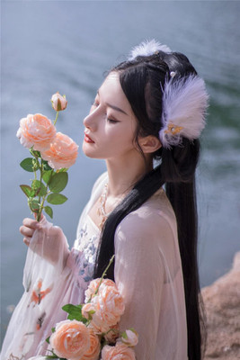 taobao agent White hair accessory, hairpins, Hanfu, bangs, feather stuffing, Lolita style, internet celebrity