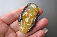 Украшения на шею 36克厂家直销天然水草黄龙玉挂件玉石花朵吊坠花开富贵玉坠项坠