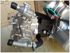 Трехколесный велосипед 全新三轮摩托车宗申动力卧式125水冷zs154fmi发动机总成机头