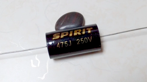 Spirit 250V 4,7 UF Профессиональное разделение связи осевая осевая лихорадка конденсатор