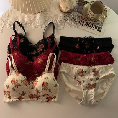 taobao agent Japanese lace retro autumn underwear, push up bra, comfortable set, 2023 collection