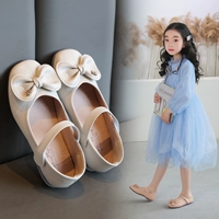 Девочки принцесса кожаная обувь 2021 весна и осенью новая мода мягкая нижняя маленькая девочка одиночная обувь для одиночной обувь принцесса мягкая корейская досуга