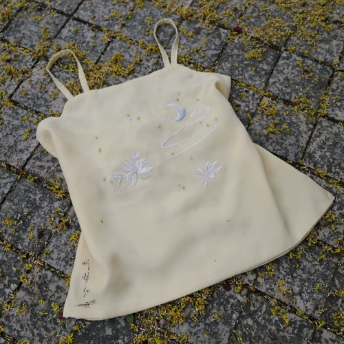 Закрытие магазинов четкое склад без ретрита-xinghe, въезжающего на вышивание женской кампании Meng Hanfu