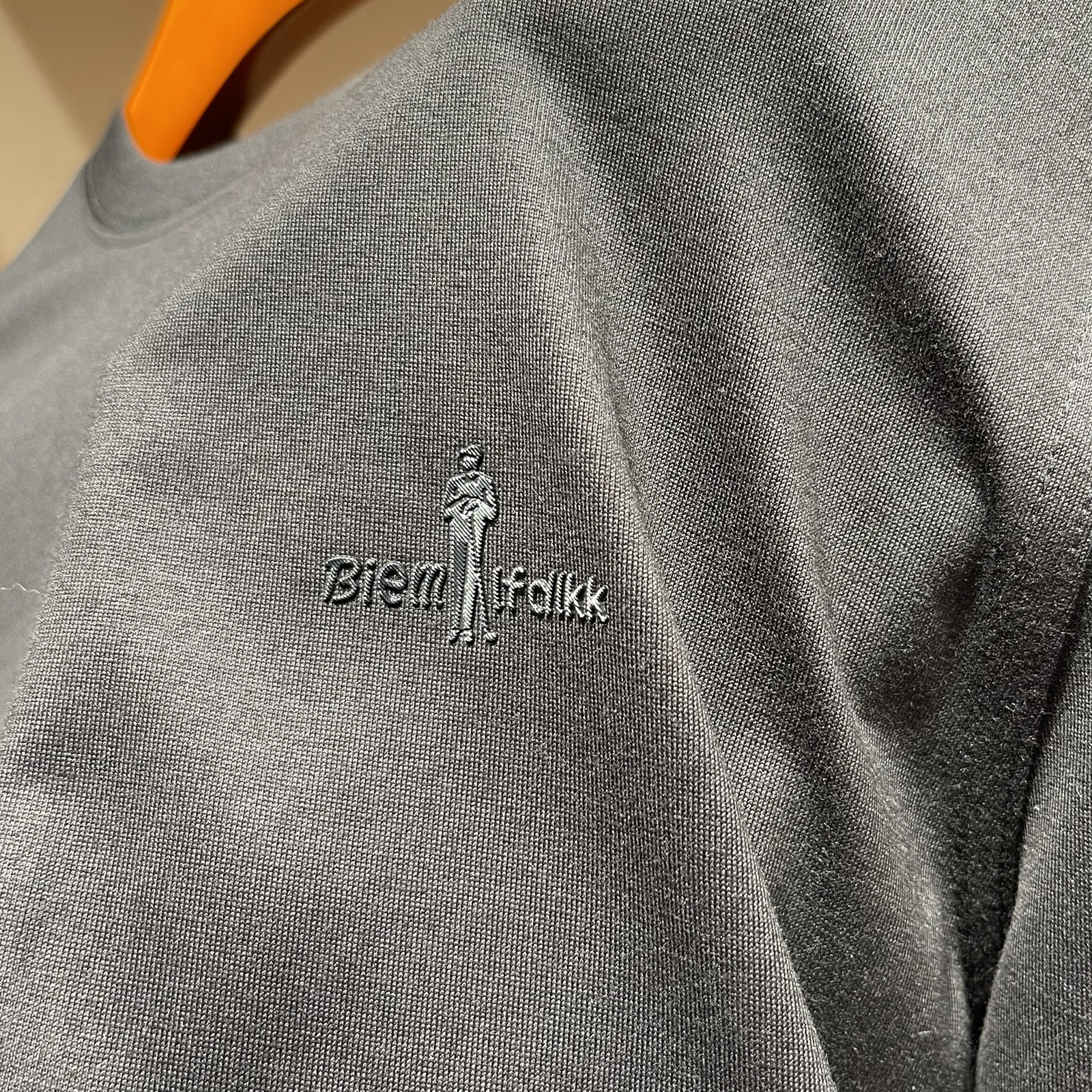 伟德bv1946官网-查获假冒首饰5万余件涉案超7000万元！进博展商给上海警方发来感谢信