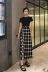 Dora Chaoren Hội Trường Hồng Kông hương vị retro chic màu rắn ngắn tay T-Shirt + cao eo lưới chia váy phù hợp với phụ nữ đồ bộ Bộ đồ
