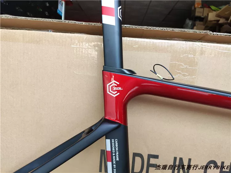 ЗGL CRB49 с  ㄧ ㄧ ㄧ ㄧ ? 2 ⒊ € 700C ︾ ︾