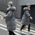Chống mùa giải phóng mặt bằng xuống áo khoác nữ phần dài 2018 mới lỏng dày lên trên đầu gối siêu lớn cổ áo lông thú Hàn Quốc phiên bản của áo khoác thủy triều