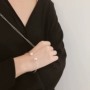 Phiên bản Hàn Quốc của ngọc trai mở vòng tay nữ sinh viên đơn giản hoang dã gió mát Sen loạt chic cá tính khí chất mạng đỏ vòng tay trơn vàng 18k