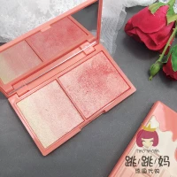 British Revolution Peach Double Color Gradient Blush High Gloss Repair Peach and Glow - Blush / Cochineal má hồng klavuu