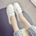 2018 mùa xuân và mùa thu phụ nữ mới của giày Hàn Quốc phiên bản của Velcro thấp để giúp nhỏ màu trắng giày phẳng sinh viên hoang dã giày thủy triều giày thường giày nữ sneaker Giày cắt thấp