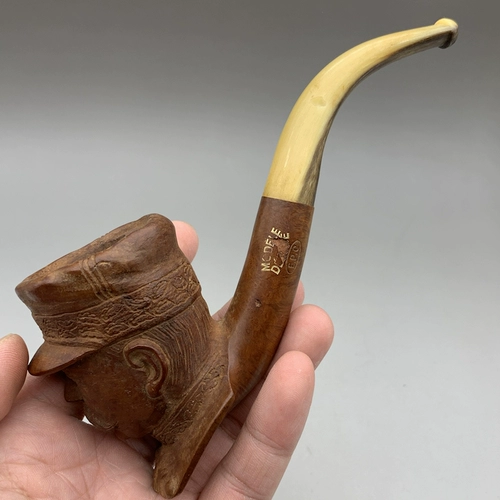 Свинья с борьбой с новым французским эпохи EPC Резьбовым лидером Тема натуральные рога крупного рогатого скота, сотни лет боевые