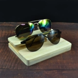 Очки, деревянный стенд