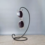 Креативный стенд, солнцезащитные очки на солнечной энергии