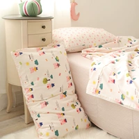 Xiaomi 馍 馍 | Du lịch | Phim hoạt hình chăn lợn một mảnh chăn gối - Quilt Covers gối mền 2 trong 1