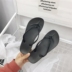 Dép đi trong nhà nữ thời trang mùa hè không trượt phẳng đáy xương cá màu rắn thường flip-flops dép và dép mặc non-slip nữ giày bãi biển Dép