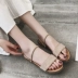 Mở ngón chân từ kéo 2018 mùa hè mới Hàn Quốc phiên bản mặc sinh viên bình thường hai mặc dép và dép nữ bãi biển roman giày giày vascara Dép