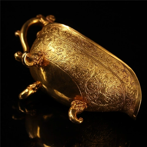 Ностальгическое ретро -ретро -старое старое модное классическое винное устройство Tang Zhenguan Dynasty Wine Glass Три -футбольная голова Золотой чашки