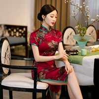 Phần dài cải thiện sườn xám 2021 chiếc váy cao cấp trung niên mẹ chiếc váy mùa hè retro khí mới của Thượng Hải cũ váy nhung đỏ