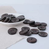 Новая мама рука -сделанные деревянные кнопки