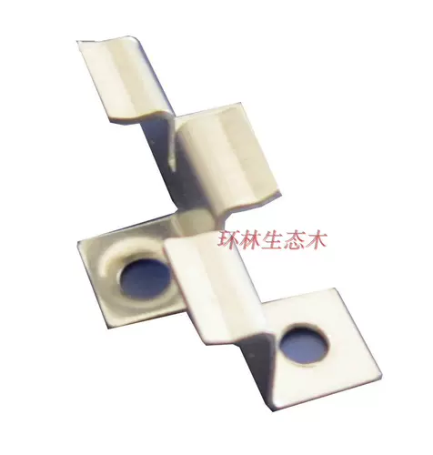 Пластиковые деревянные полы.