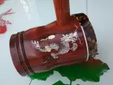 Xiongsheng New Product Pang Junwen делает оригинальную деревянную трубку красную сандал ruilong Guangdong Gahu Производитель музыкальных инструментов Прямые продажи бесплатные доставки