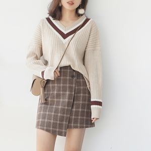 2017 mùa thu và mùa đông mới thẳng V-Cổ Han Fan bộ đầu len đan tops trường màu gió hoang dã dài tay áo len