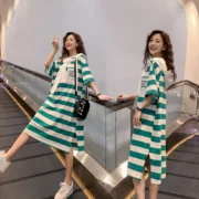 Mùa hè 2019 phổ biến của phụ nữ áo thun ngắn tay nữ váy sọc rộng nhỏ tươi TZW1030 - váy đầm