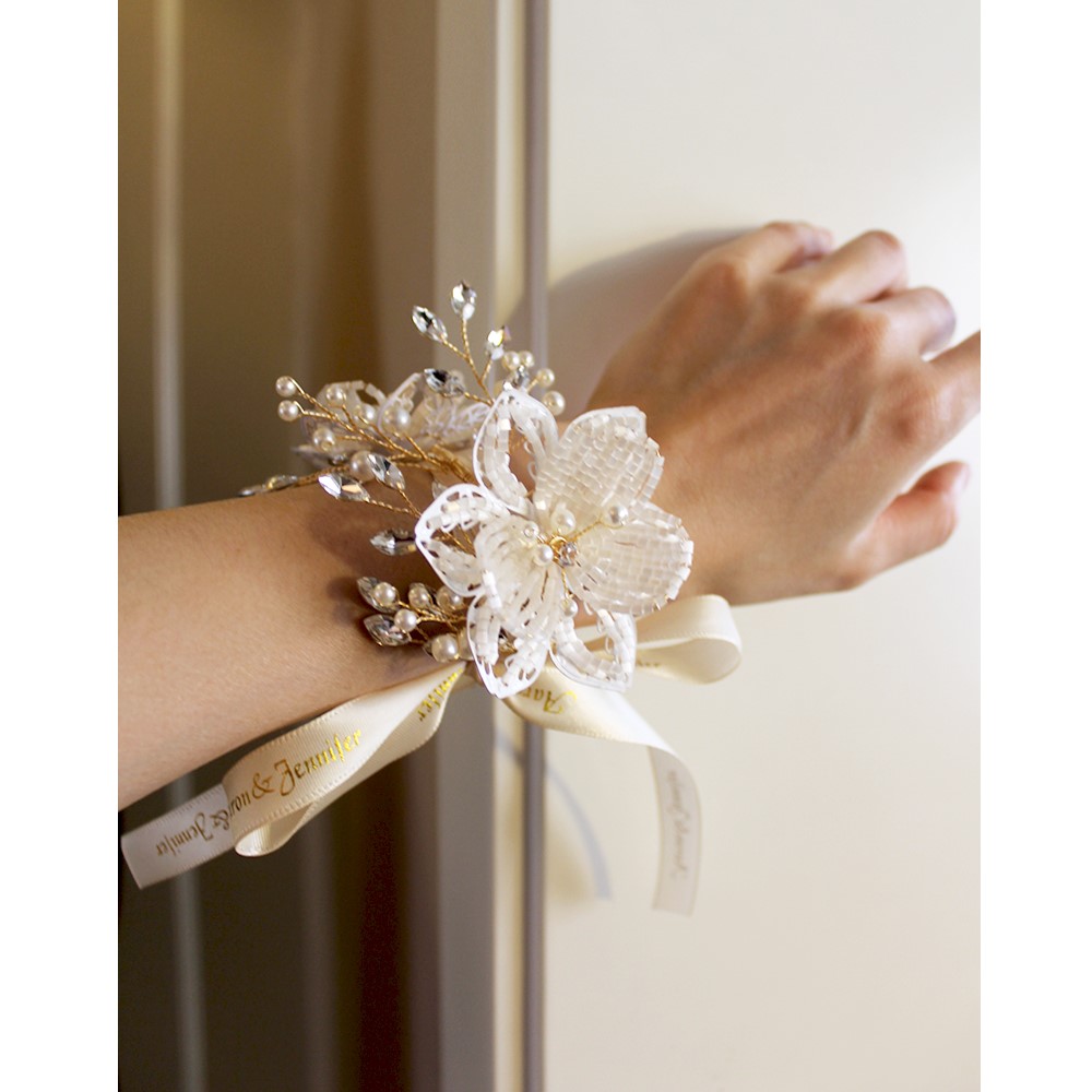 手腕花新娘香槟色搭配婚纱仙气简约森系韩式伴娘手腕花ins