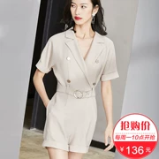 [136 nhân dân tệ mới] Fan Ximan 2018 mới jumpsuit mùa hè cao eo là mỏng phù hợp với cổ áo nữ quần short chuyên nghiệp