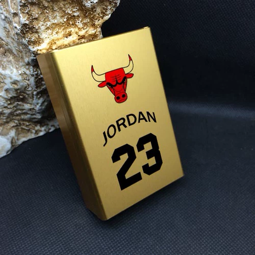 [Бесплатная доставка] AJ Jordan № 23 Jordan Bulls Slowing Local Local Tyranno Алюминиевый сплав Tide Box