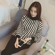 Mùa thu đông 2018 của phụ nữ phiên bản Hàn Quốc của làn sóng thời trang mới sọc trùm đầu đan học sinh lỏng lẻo đèn lồng tay áo len thủy triều