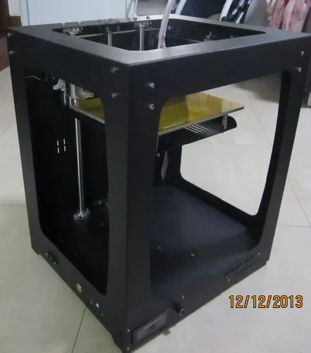 Голографический тройная машина ручной работы с высоким уровнем 3D -принтера с высоким разрешением с большим рабочим столом.