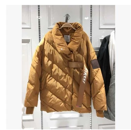 561 Áo khoác nữ ruy băng 2017 mùa đông A3AC74205 - Xuống áo khoác