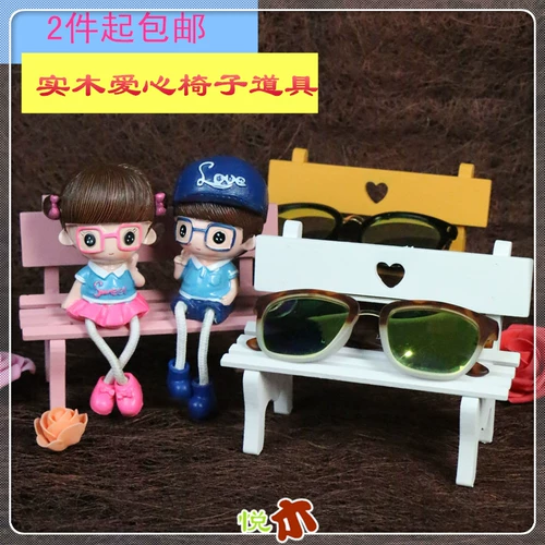 Стенд, солнцезащитные очки, деревянный декор