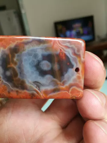 Агатовое изумрудное ювелирное украшение из нефрита из воскового агата